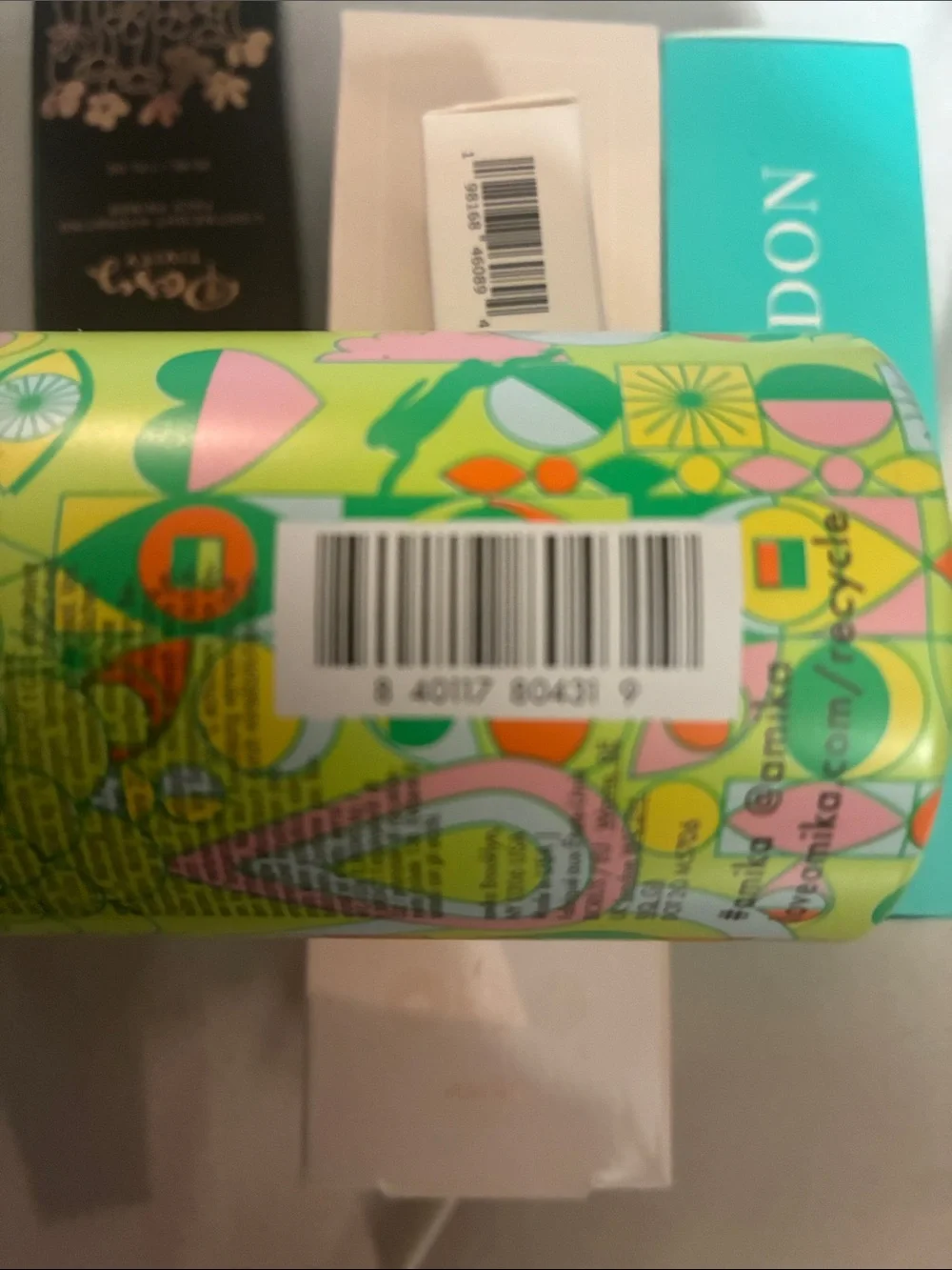 amika un.done Volume and Matte Texture Spray - BNIB